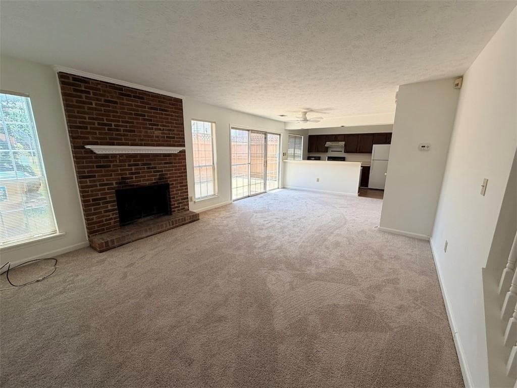 2 bedroom, 3 bathroom, 1,176 sq ft townhouse for rent at 5556 Clover Rise Lane, Norcross, GA 30093 for $1,500 a month — photo 2