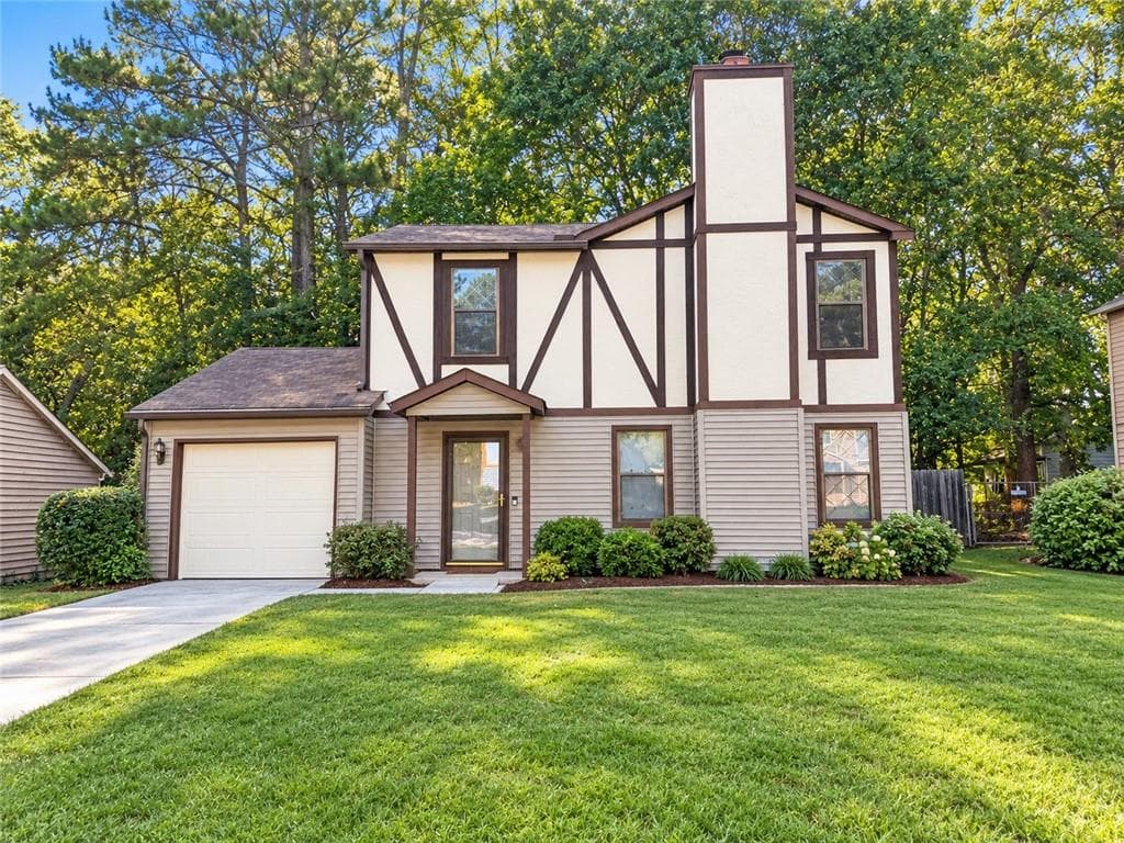 3 bedroom, 3 bathroom, 1,344 sq ft home for sale at 5459 Farmview Close, Stone Mountain, GA