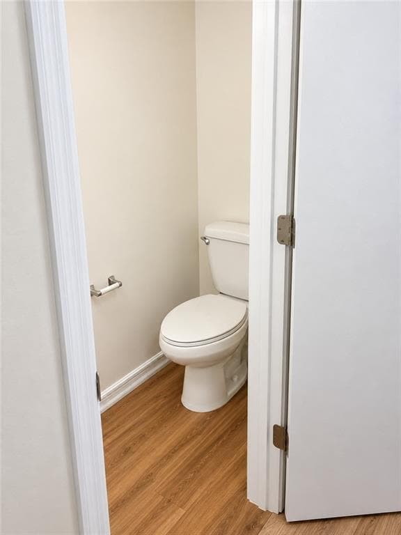 3 bedroom, 3 bathroom, 1,344 sq ft single family residence for sale at 5459 Farmview Close, Stone Mountain, GA 30088 — photo 7