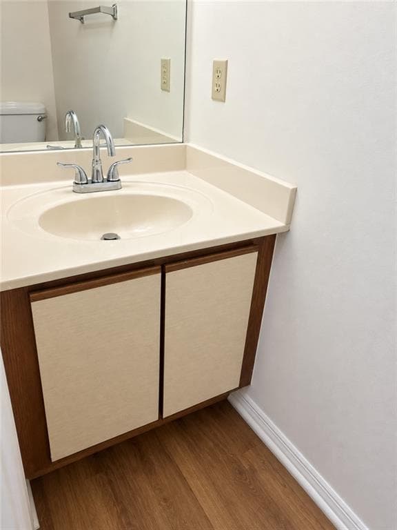 3 bedroom, 3 bathroom, 1,344 sq ft single family residence for sale at 5459 Farmview Close, Stone Mountain, GA 30088 — photo 8