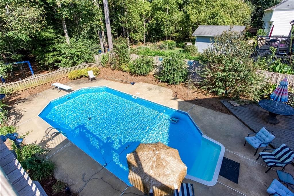 4 bedroom, 3 bathroom, 2,822 sq ft single family residence for sale at 207 Bennett Farms Trail, Acworth, GA 30102 — photo 3