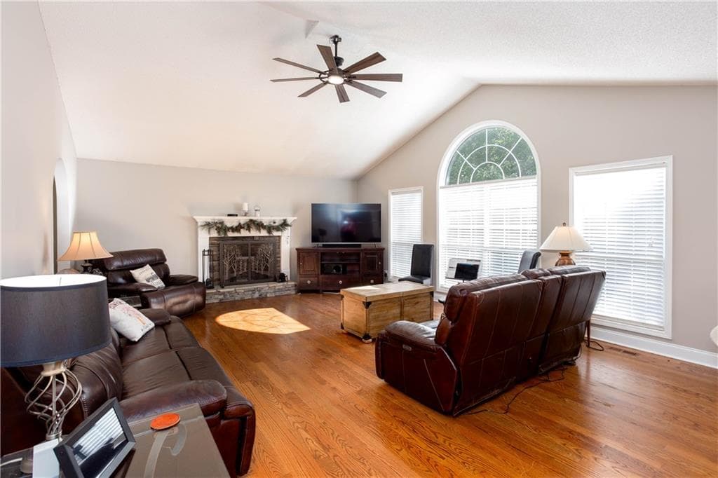4 bedroom, 3 bathroom, 2,822 sq ft single family residence for sale at 207 Bennett Farms Trail, Acworth, GA 30102 — photo 7