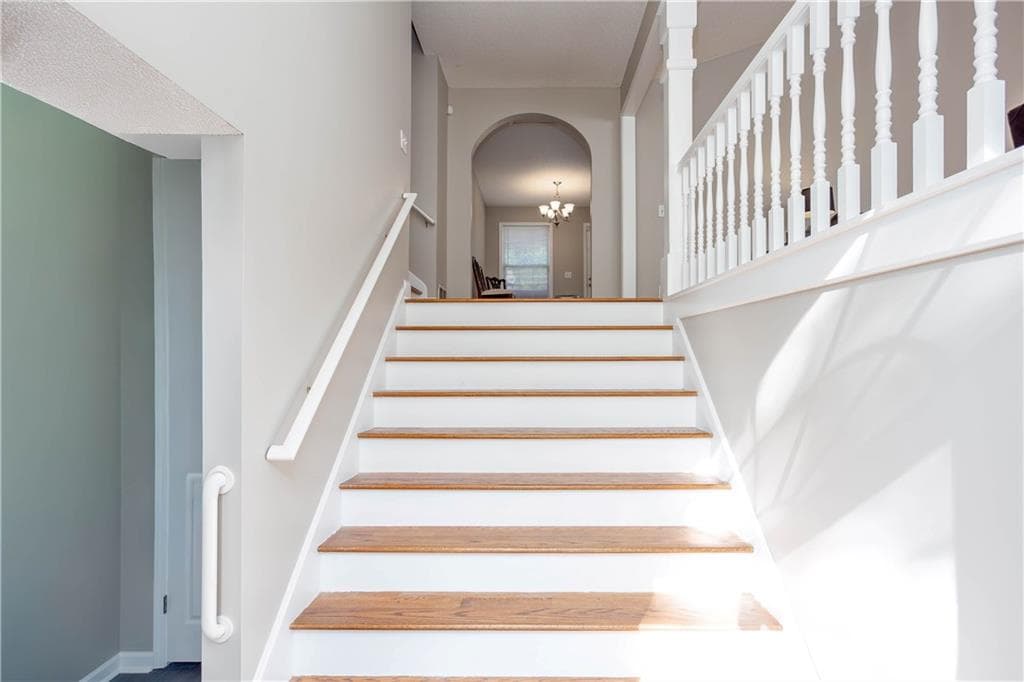 4 bedroom, 3 bathroom, 2,822 sq ft single family residence for sale at 207 Bennett Farms Trail, Acworth, GA 30102 — photo 6