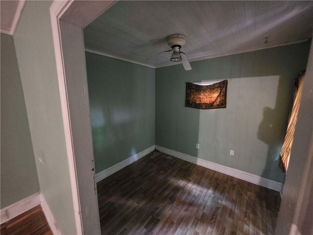 2 bedroom, 1 bathroom, 891 sq ft single family residence for sale at 2749 Dale Creek Drive, Atlanta, GA 30318 — photo 2