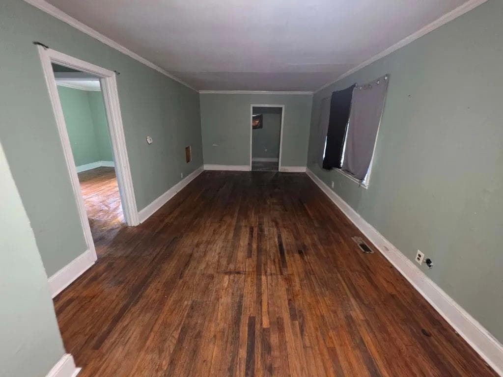 2 bedroom, 1 bathroom, 891 sq ft single family residence for sale at 2749 Dale Creek Drive, Atlanta, GA 30318 — photo 4