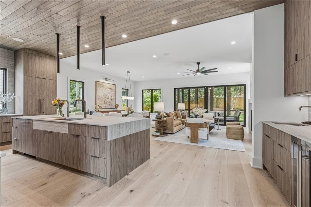 6 bedroom, 7 bathroom, 4,825 sq ft single family residence for sale at 246 Garland Avenue, Decatur, GA 30030 — photo 5