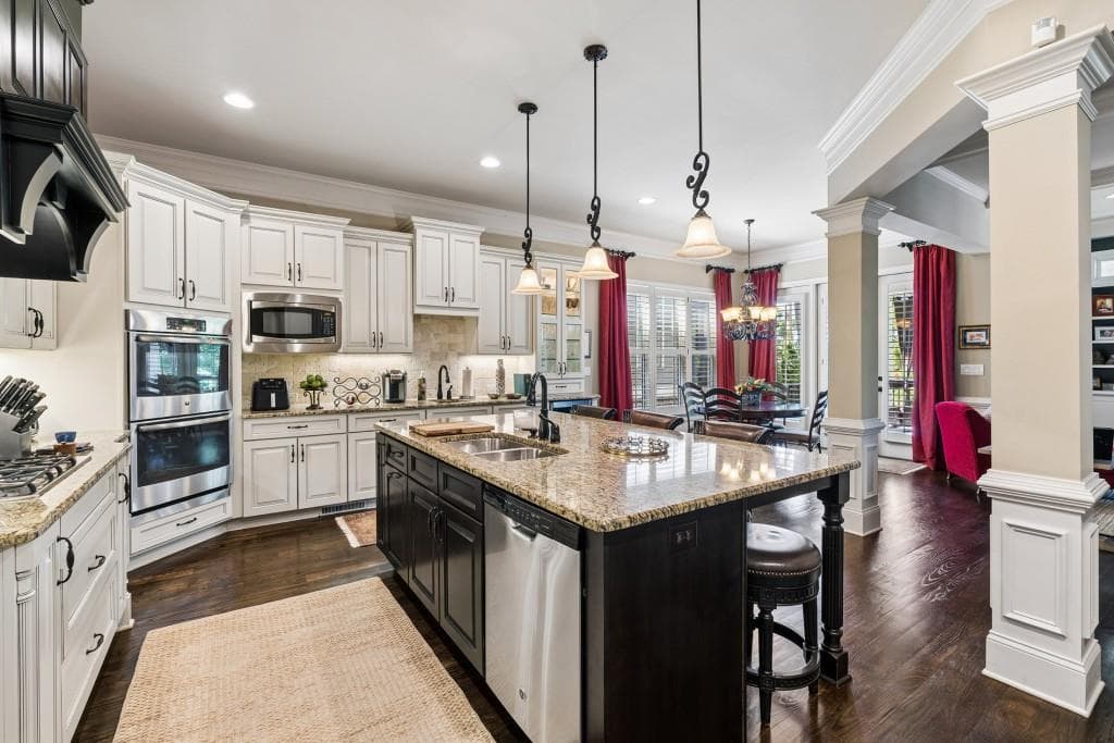 4 bedroom, 4 bathroom, 3,539 sq ft single family residence for rent at 1870 Haven Park Circle, Smyrna, GA 30080 for $4,800 a month — photo 10