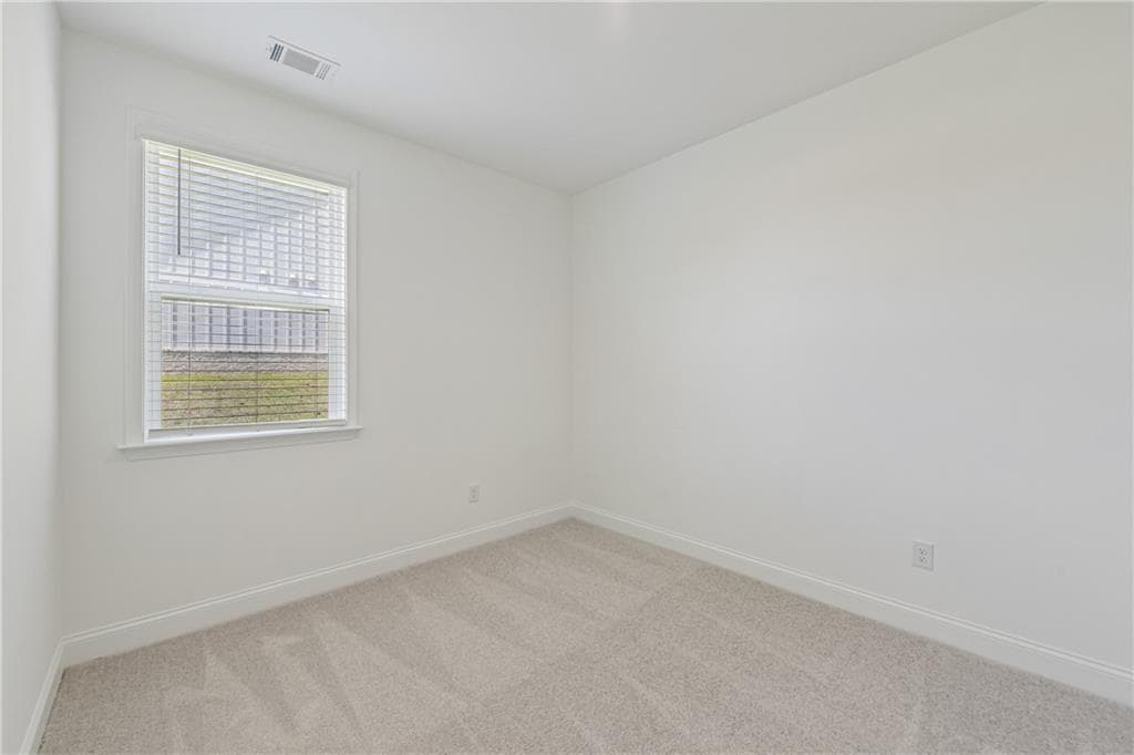 3 bedroom, 2 bathroom, 1,804 sq ft single family residence under contract at 228 Flat Shoal Drive, Bonaire, GA 31005 — photo 5
