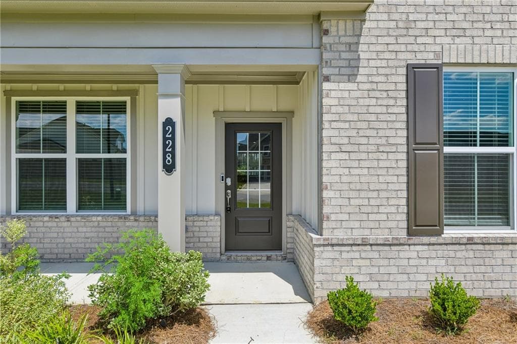 3 bedroom, 2 bathroom, 1,804 sq ft single family residence under contract at 228 Flat Shoal Drive, Bonaire, GA 31005 — photo 9