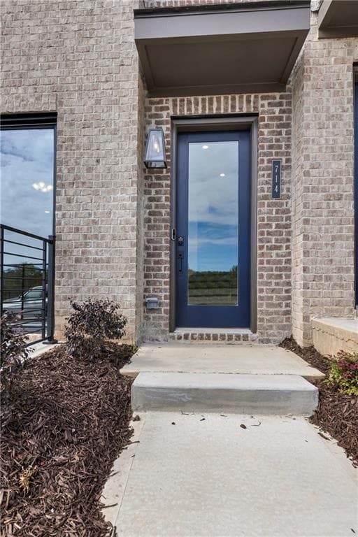 3 bedroom, 3 bathroom, 1,923 sq ft condominium for sale at 744 Urban Grange Way, Suwanee, GA 30024