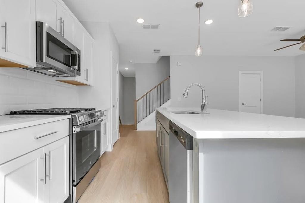 3 bedroom, 3 bathroom, 1,923 sq ft condominium for sale at 744 Urban Grange Way, Suwanee, GA 30024 — photo 8