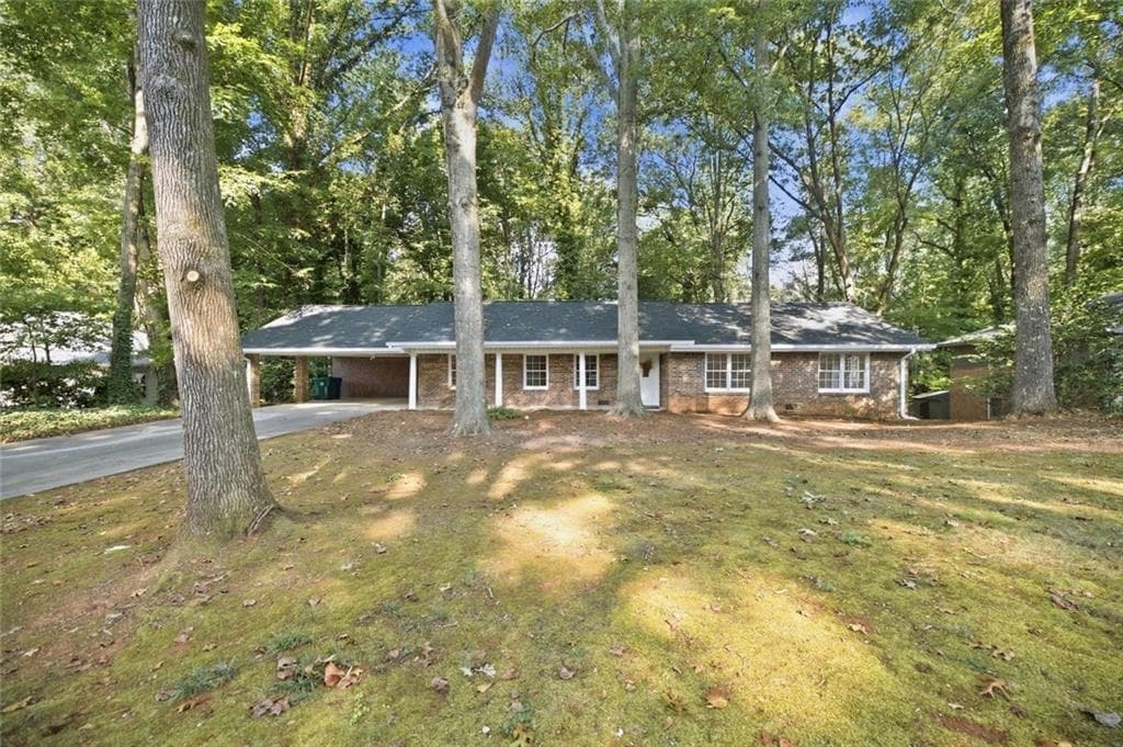 3 bedroom, 2 bathroom, 1,810 sq ft single family residence under contract at 3924 Menlo Drive, Atlanta, GA 30340
