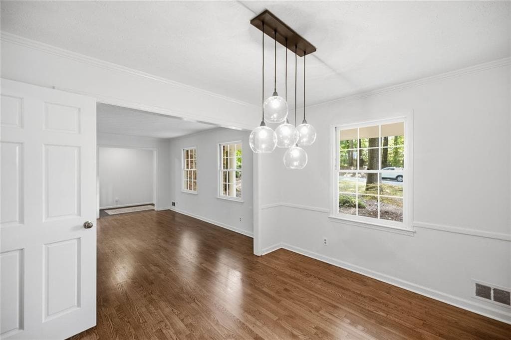 3 bedroom, 2 bathroom, 1,810 sq ft single family residence under contract at 3924 Menlo Drive, Atlanta, GA 30340 — photo 8