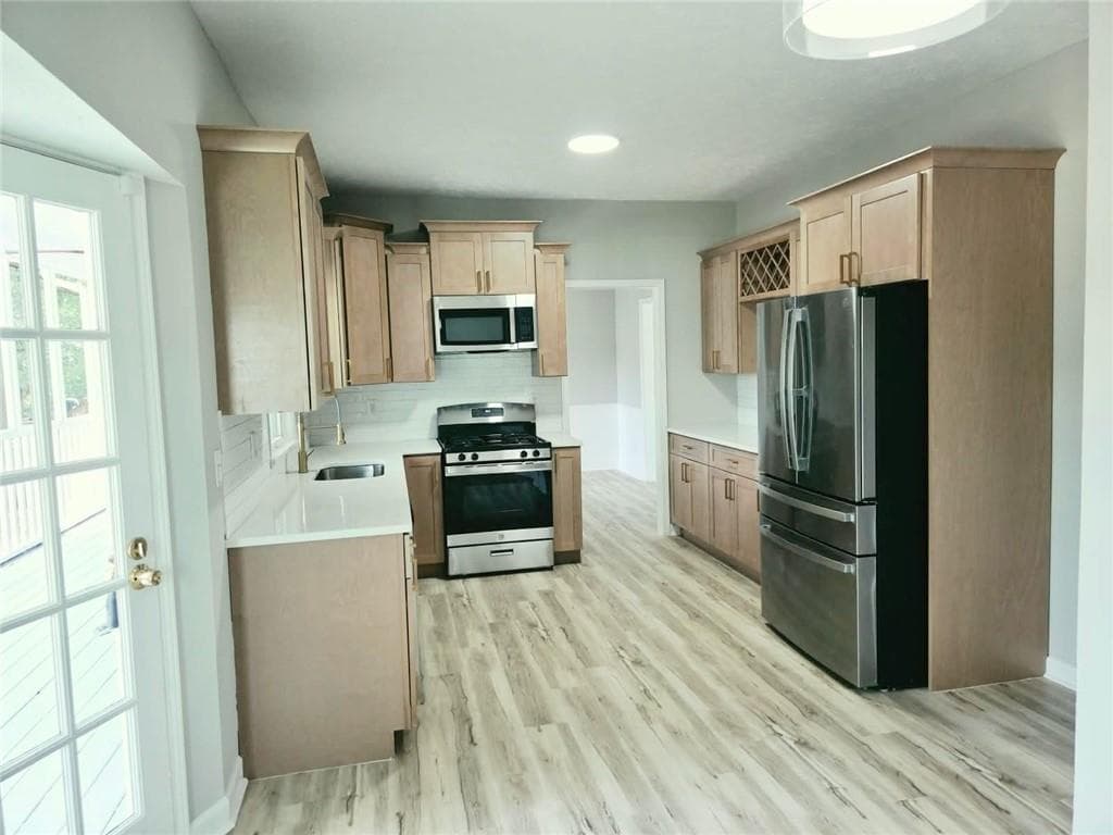 4 bedroom, 3 bathroom, 1,983 sq ft single family residence for sale at 1620 Summit View Way, Snellville, GA 30078 — photo 7