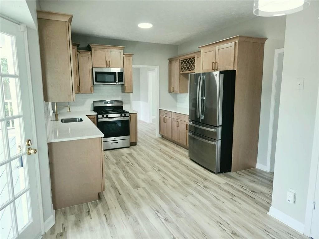 4 bedroom, 3 bathroom, 1,983 sq ft single family residence for sale at 1620 Summit View Way, Snellville, GA 30078 — photo 9
