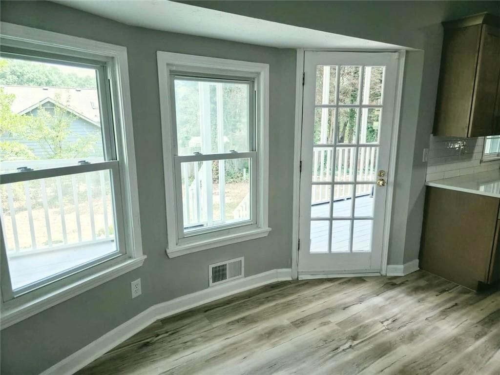 4 bedroom, 3 bathroom, 1,983 sq ft single family residence for sale at 1620 Summit View Way, Snellville, GA 30078 — photo 6