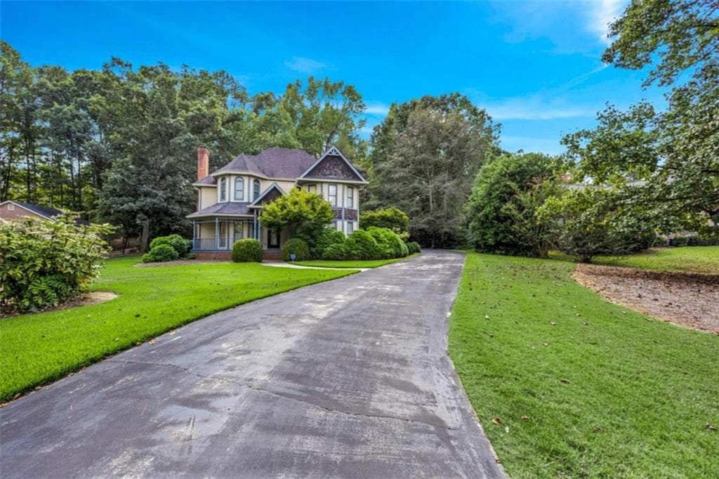 3 bedroom, 3 bathroom, 2,268 sq ft single family residence for sale at 2773 Harvest Drive, Conyers, GA 30013 — photo 2