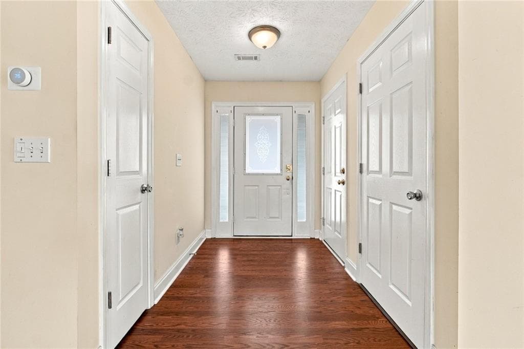 4 bedroom, 2 bathroom, 2,296 sq ft single family residence for sale at 3338 Woodtree Lane, Buford, GA 30519 — photo 4