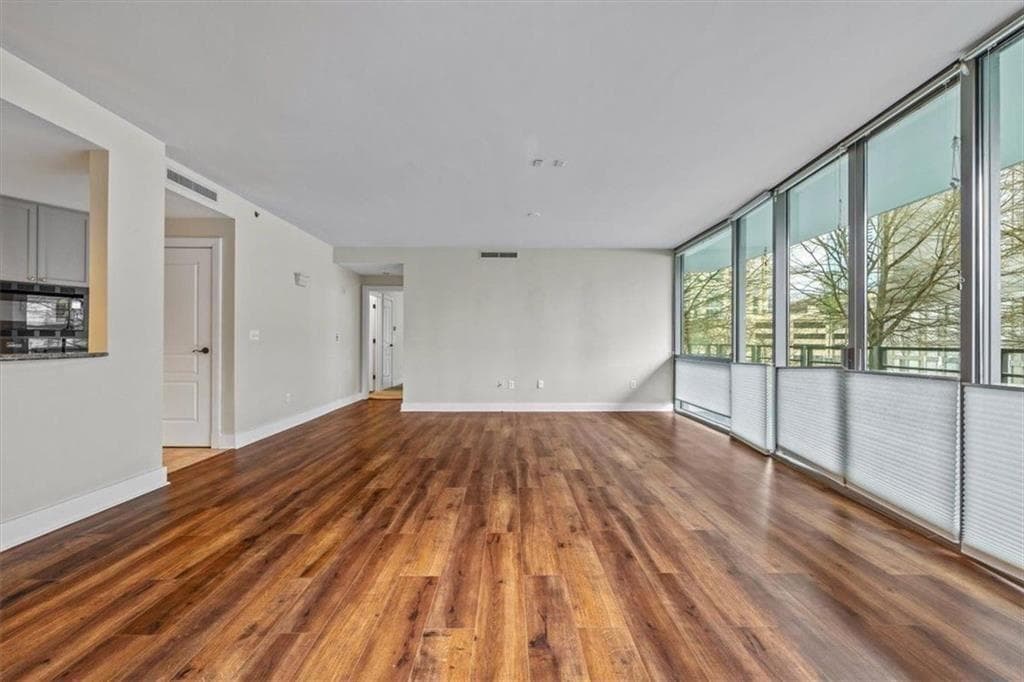 2 bedroom, 3 bathroom, 1,703 sq ft condominium for sale at 700 Park Regency Place 502, Atlanta, GA 30326 — photo 5