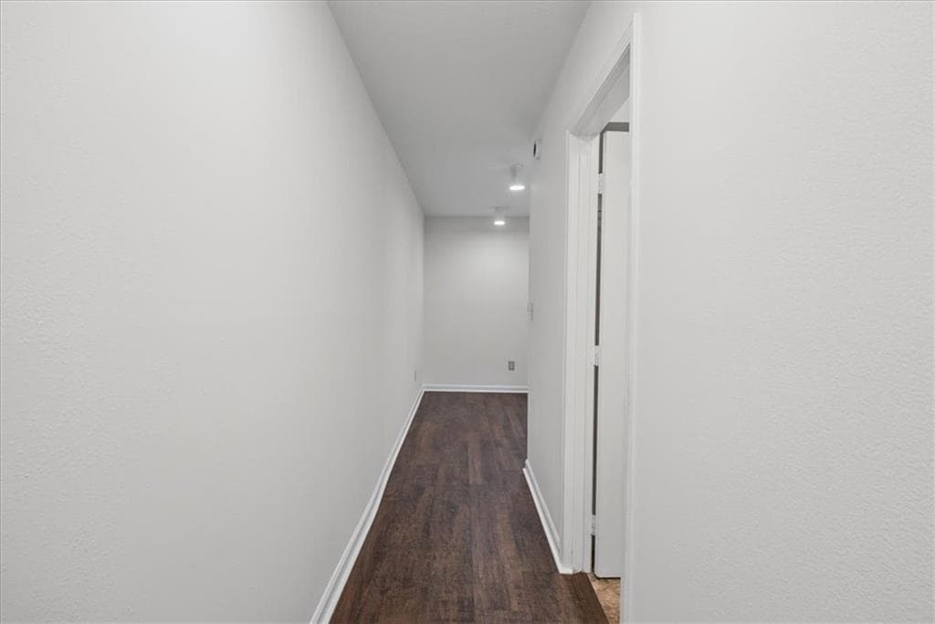 2 bedroom, 2 bathroom, 1,175 sq ft townhouse for rent at 1205 Natchez Trace B, Marietta, GA 30008 for $1,600 a month — photo 5