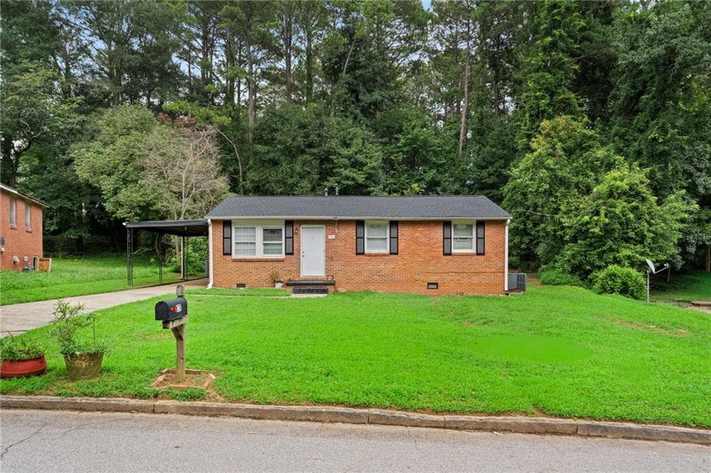 3 bedroom, 1 bathroom, 1,000 sq ft single family residence for sale at 376 Cologne Dr SE, Atlanta, GA 30354 — photo 2