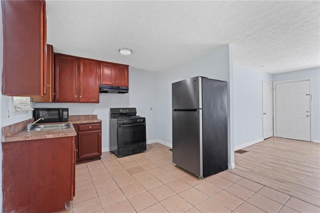 3 bedroom, 1 bathroom, 1,000 sq ft single family residence for sale at 376 Cologne Dr SE, Atlanta, GA 30354 — photo 10