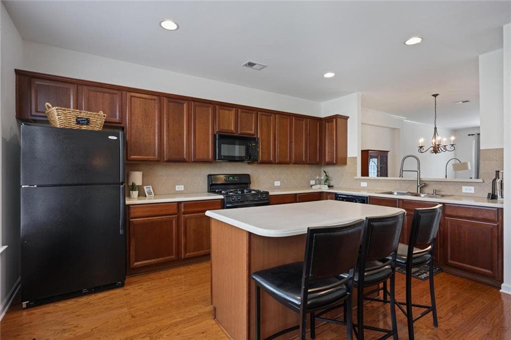 4 bedroom, 4 bathroom, 2,489 sq ft townhouse for sale at 3849 Chattahoochee Summit Drive, Atlanta, GA 30339 — photo 5
