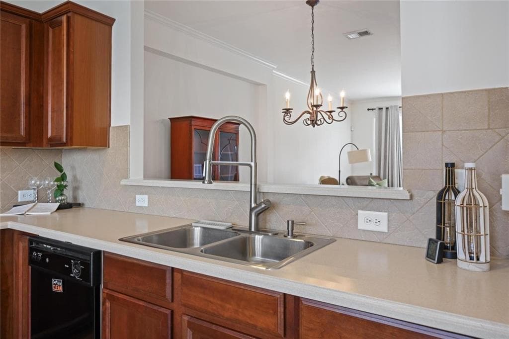 4 bedroom, 4 bathroom, 2,489 sq ft townhouse for sale at 3849 Chattahoochee Summit Drive, Atlanta, GA 30339 — photo 8