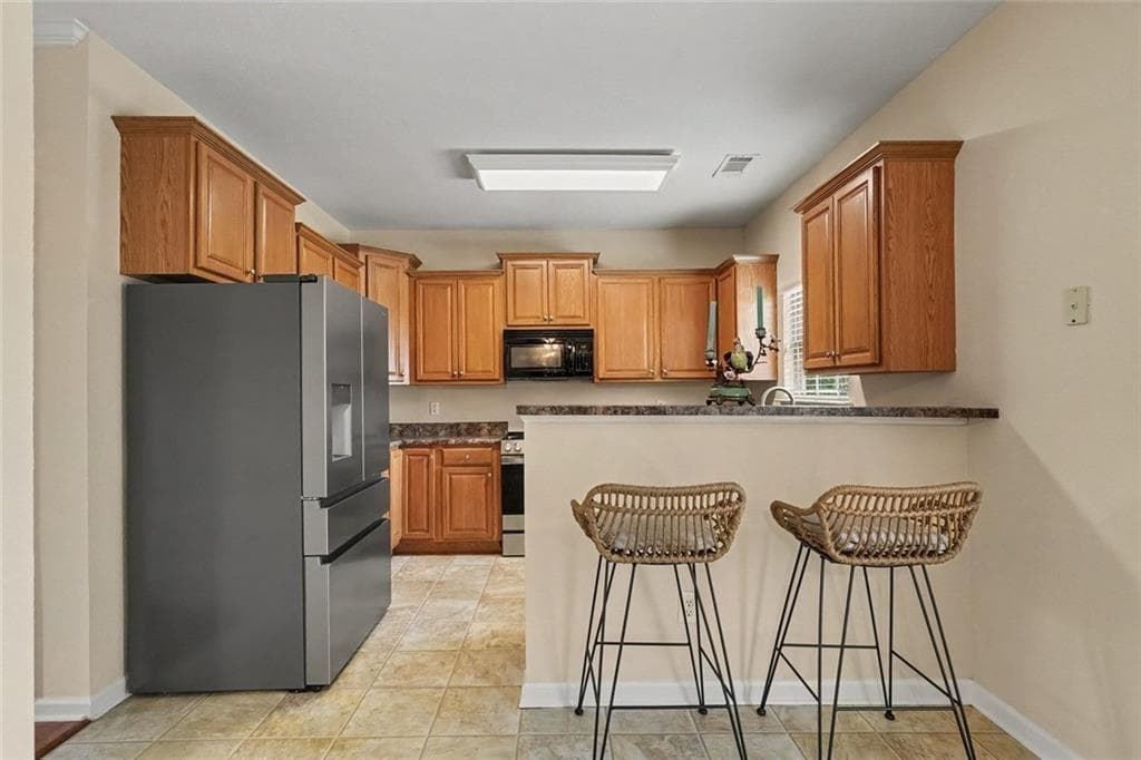 3 bedroom, 3 bathroom, 1,588 sq ft single family residence under contract at 323 Scarlet Oaks Drive, Macon, GA 31220 — photo 5
