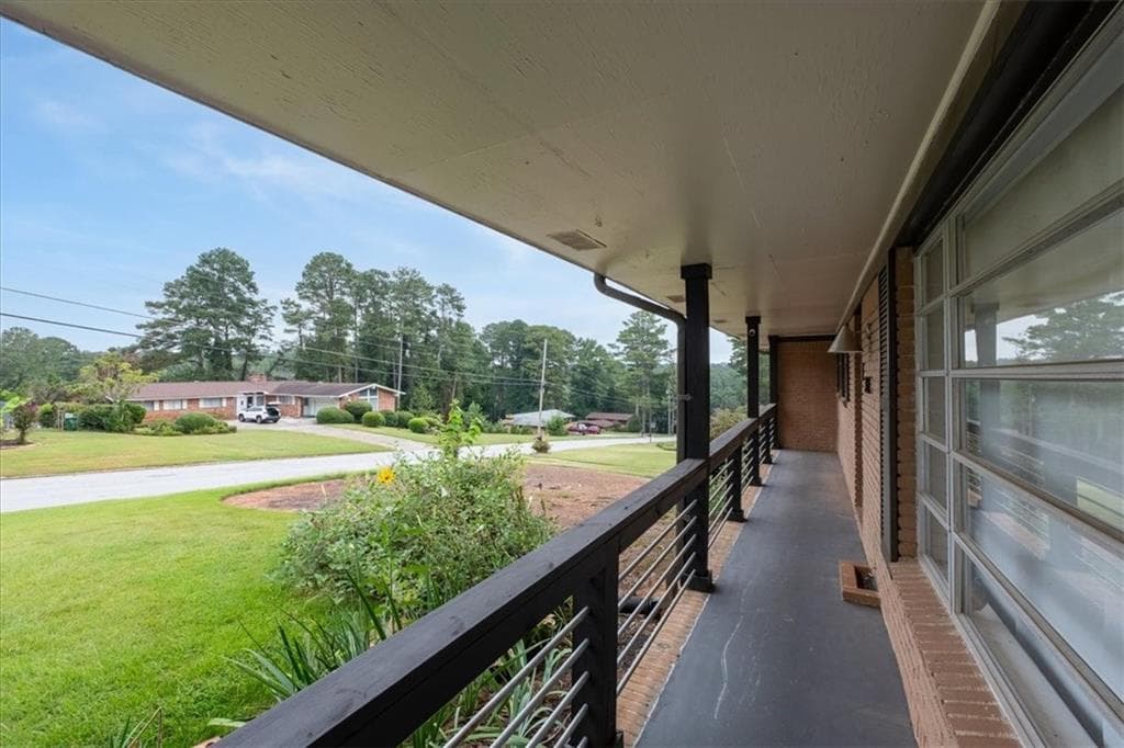 4 bedroom, 2 bathroom, 1,994 sq ft single family residence for sale at 3457 Springside Drive, Decatur, GA 30032 — photo 3
