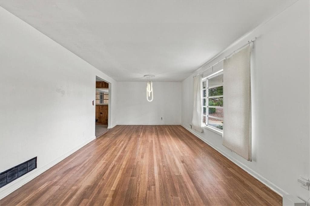 4 bedroom, 2 bathroom, 1,994 sq ft single family residence for sale at 3457 Springside Drive, Decatur, GA 30032 — photo 5