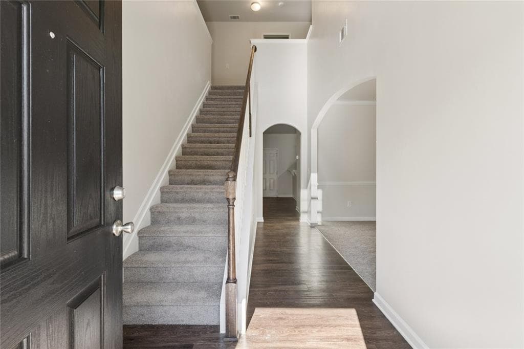 4 bedroom, 3 bathroom, 2,252 sq ft single family residence for sale at 210 W Bridge Park, Dallas, GA 30157 — photo 3