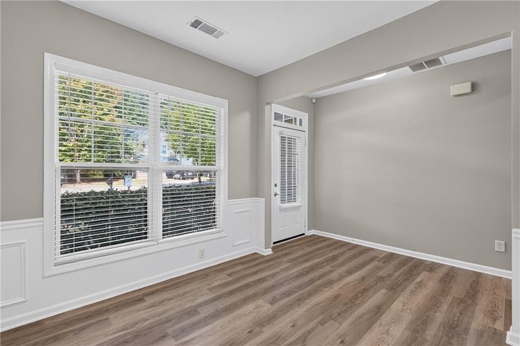 4 bedroom, 3 bathroom, 2,150 sq ft single family residence for sale at 2513 Winslow Ridge Drive, Buford, GA 30519 — photo 5
