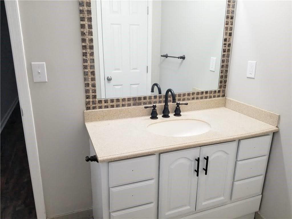 3 bedroom, 3 bathroom, 1,620 sq ft single family residence for sale at 3177 Pinto Drive, Powder Springs, GA 30127 — photo 9