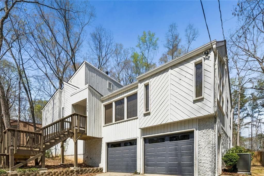 4 bedroom, 3 bathroom, 2,334 sq ft single family residence for sale at 1309 Laurel Cliff Drive, Smyrna, GA 30082 — photo 7