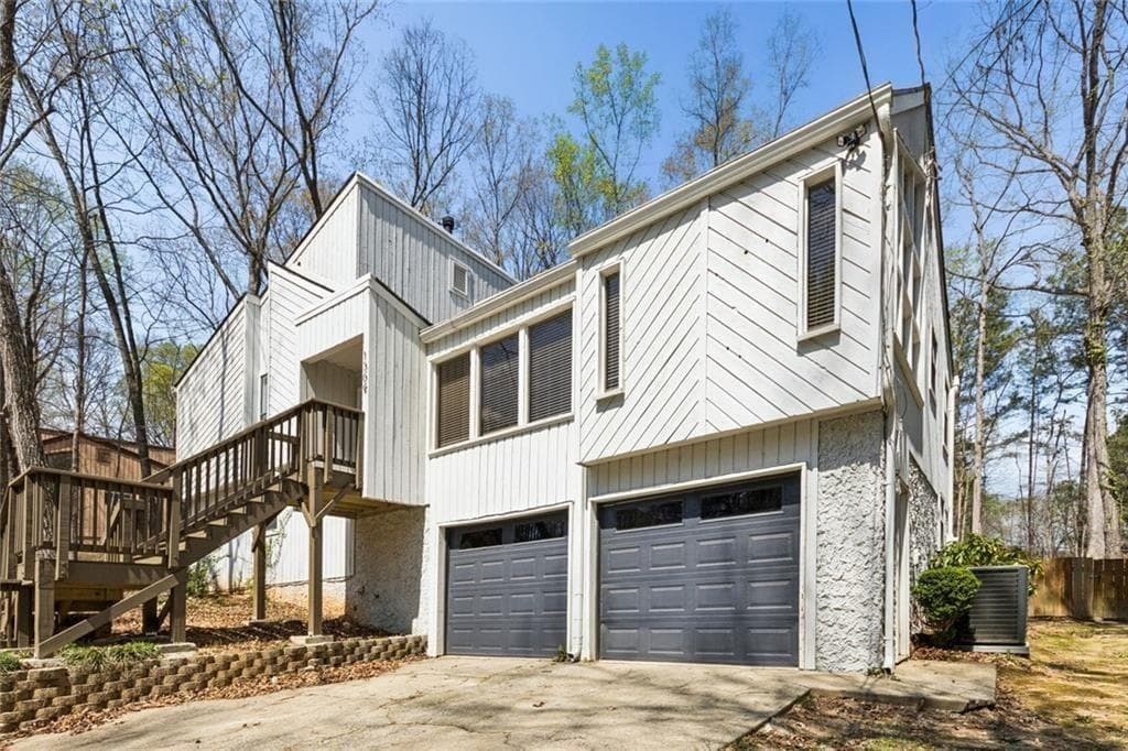 4 bedroom, 3 bathroom, 2,334 sq ft single family residence for sale at 1309 Laurel Cliff Drive, Smyrna, GA 30082 — photo 8