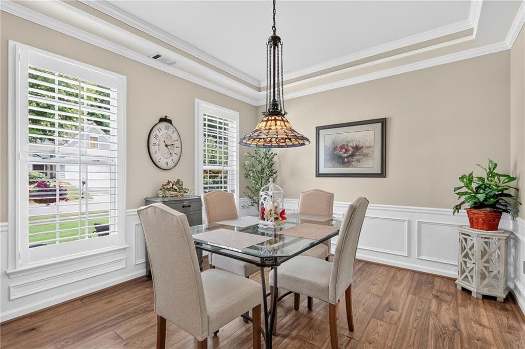 3 bedroom, 3 bathroom, 2,279 sq ft single family residence under contract at 153 Churchcliff Drive, Woodstock, GA 30188 — photo 6