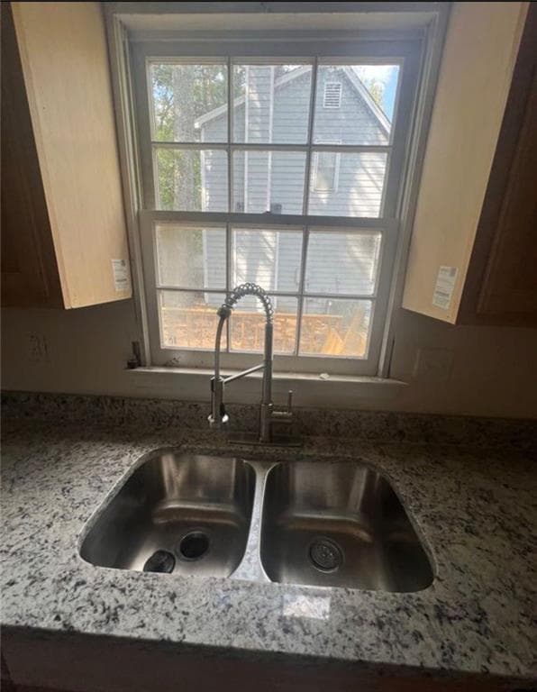 3 bedroom, 3 bathroom, 1,848 sq ft single family residence for sale at 27 Kelso At Peyton Drive, Atlanta, GA 30311 — photo 7