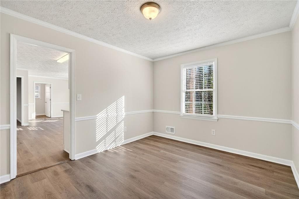 4 bedroom, 3 bathroom, 2,219 sq ft single family residence under contract at 3338 Devaughn Drive, Marietta, GA 30066 — photo 6