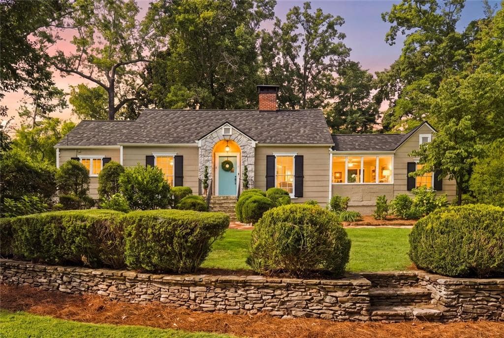 3 bedroom, 2 bathroom, 1,531 sq ft single family residence for sale at 2692 Osborne Road, Brookhaven, GA 30319 — photo 2