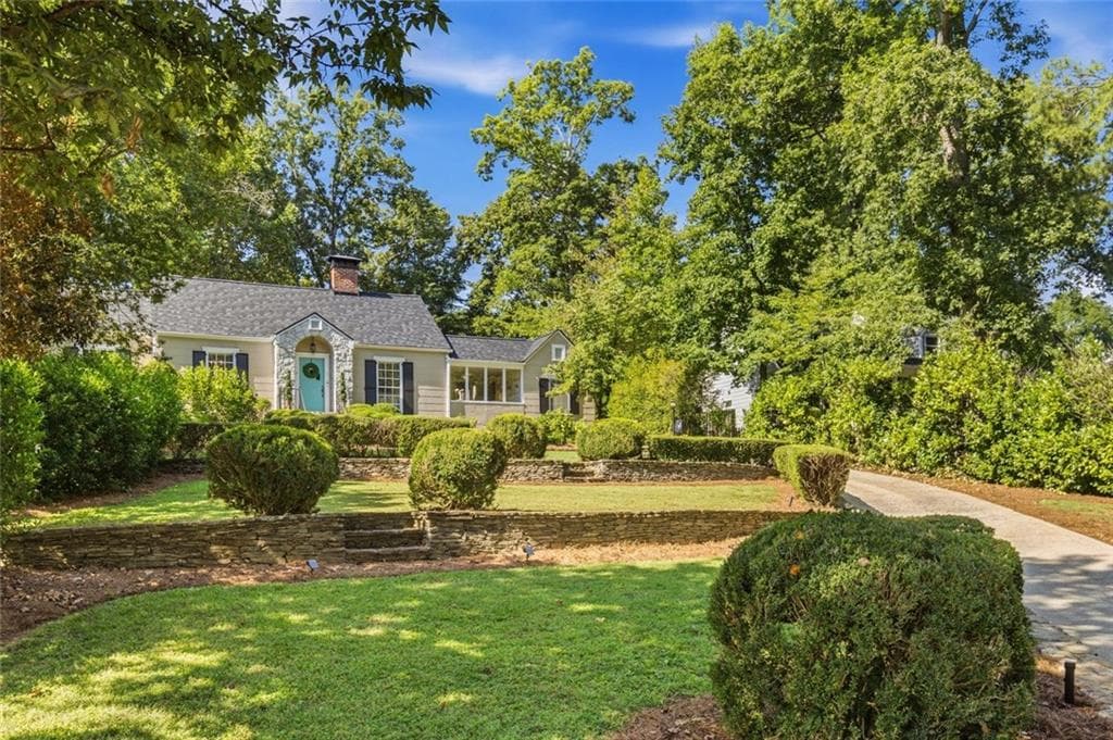 3 bedroom, 2 bathroom, 1,531 sq ft single family residence for sale at 2692 Osborne Road, Brookhaven, GA 30319 — photo 3