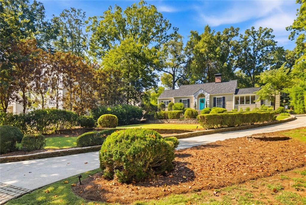 3 bedroom, 2 bathroom, 1,531 sq ft single family residence for sale at 2692 Osborne Road, Brookhaven, GA 30319 — photo 4