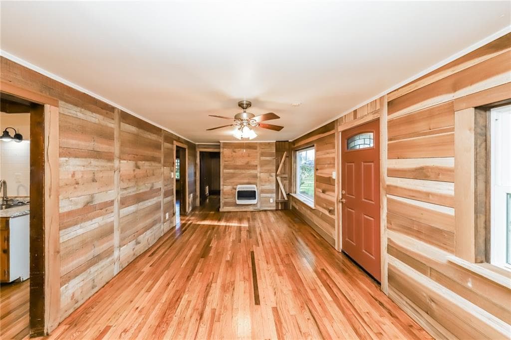 2 bedroom, 1 bathroom, 1,152 sq ft single family residence under contract at 113 Eason Street, Bowdon, GA 30108 — photo 3