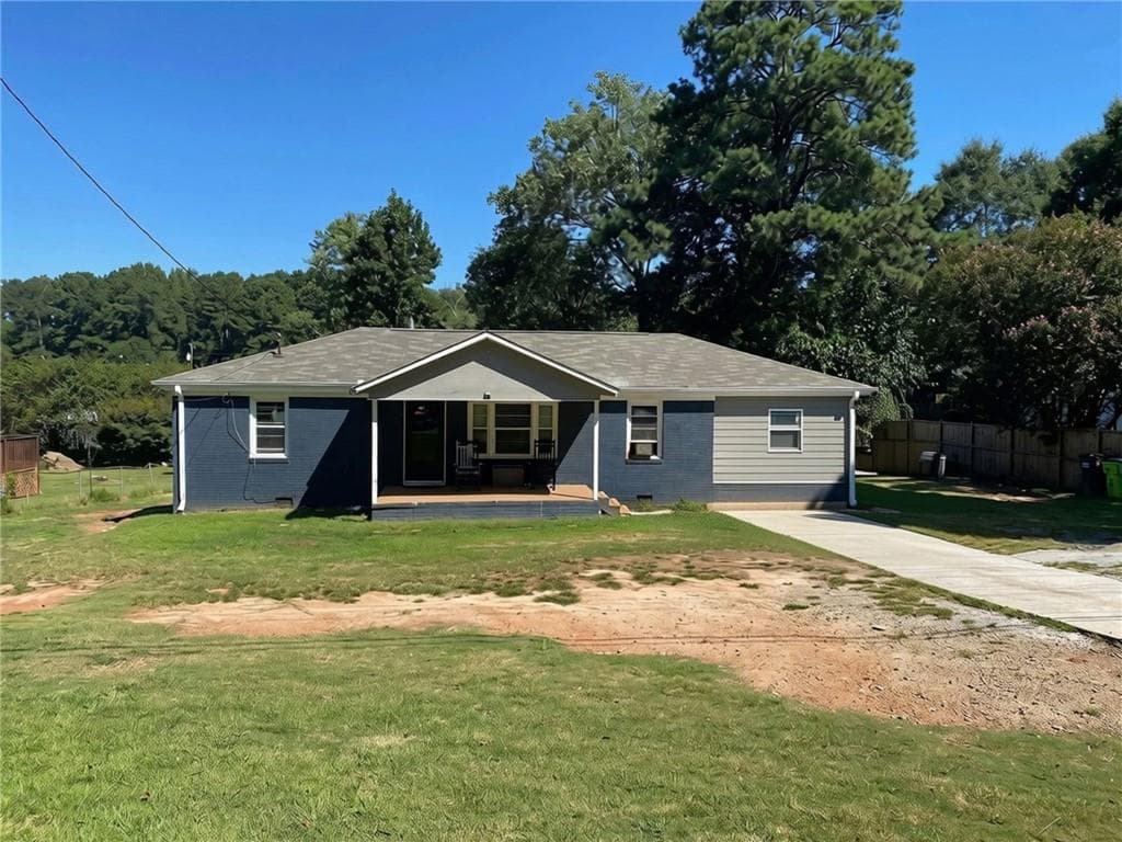 3 bedroom, 1 bathroom, 1,075 sq ft single family residence for sale at 2308 Clay Road, Austell, GA 30106 — photo 2