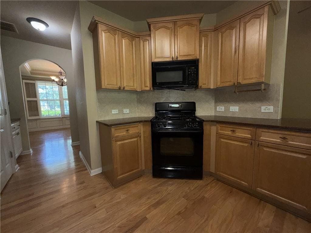 5 bedroom, 4 bathroom, 3,456 sq ft single family residence for sale at 4750 Heathcliff Way, Cumming, GA 30041 — photo 7