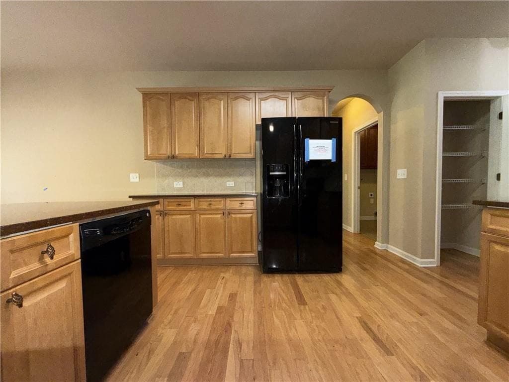 5 bedroom, 4 bathroom, 3,456 sq ft single family residence for sale at 4750 Heathcliff Way, Cumming, GA 30041 — photo 9