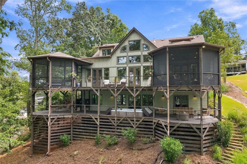 3 bedroom, 5 bathroom, 4,300 sq ft single family residence for sale at 5628 Nags Head Circle, Gainesville, GA 30504 — photo 10