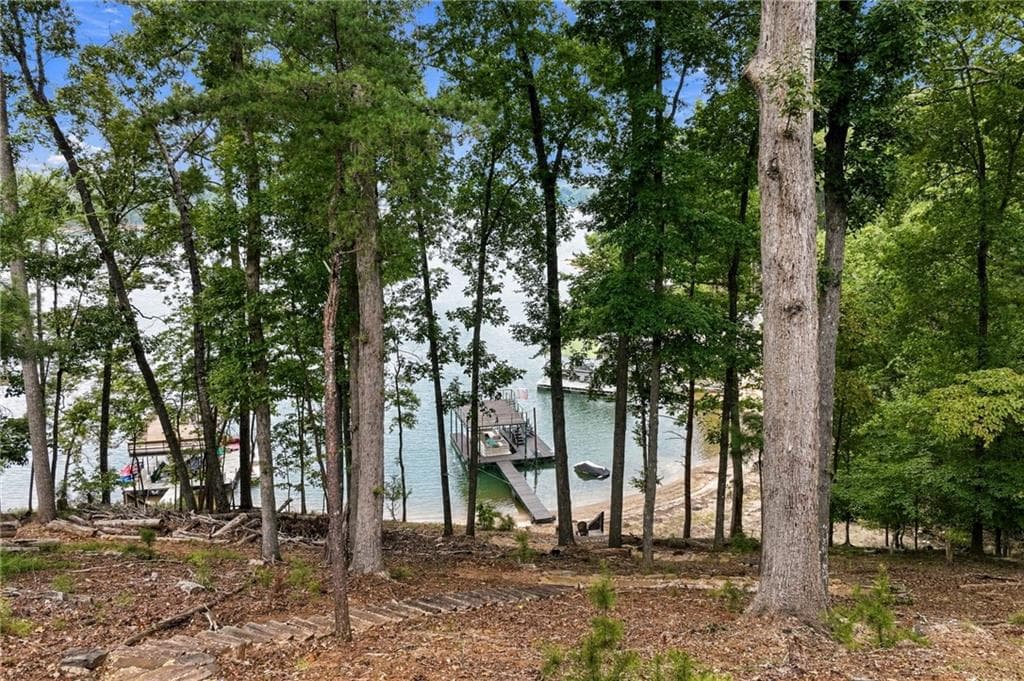3 bedroom, 5 bathroom, 4,300 sq ft single family residence for sale at 5628 Nags Head Circle, Gainesville, GA 30504 — photo 4