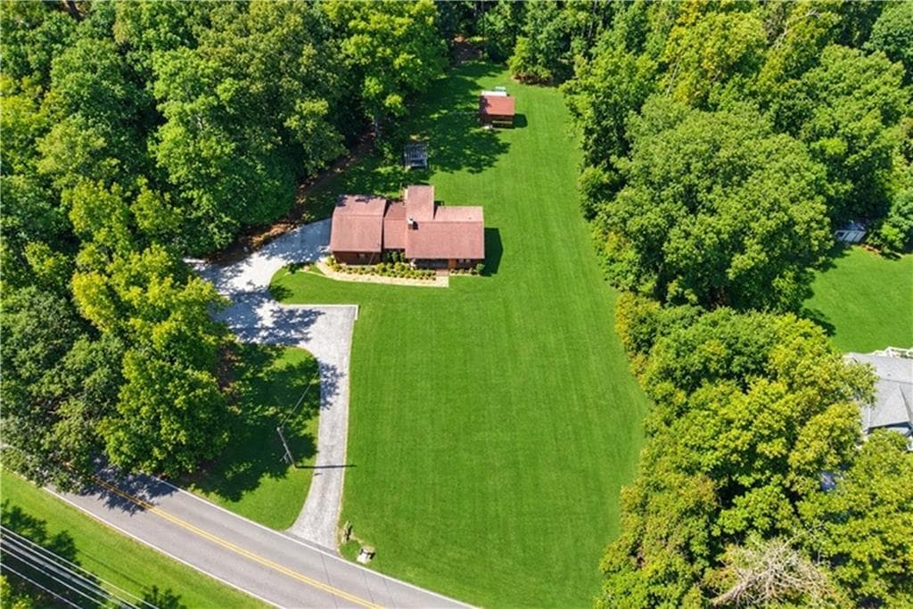 3 bedroom, 2 bathroom, 1,212 sq ft single family residence for sale at 1519 Bar J Road, Temple, GA 30179 — photo 2