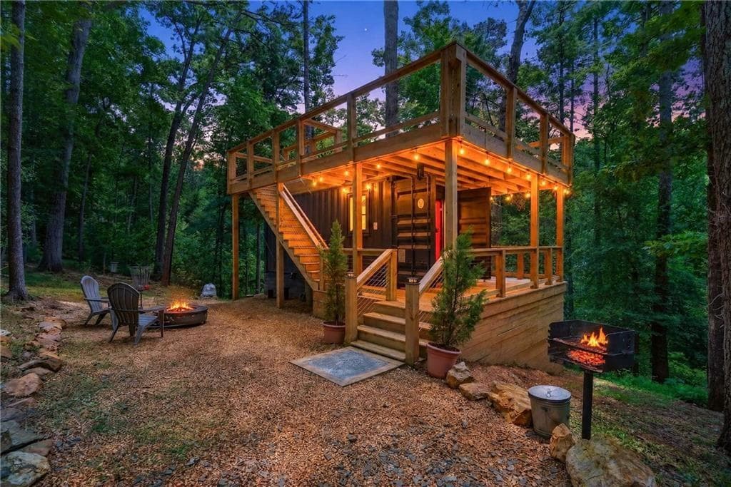 1 bedroom, 1 bathroom, 160 sq ft single family residence for sale at 649 Power Dam Road, Blue Ridge, GA 30513